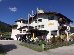 Alpenstern Ferienwohnungen / Pension, Lermoos Öffnungszeiten