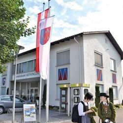 Gemeinde Meiningen Immobilienverwaltungs GmbH & Co KG, Öffnungszeiten