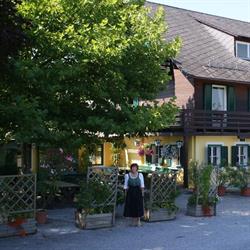 Gerhild Kürzl - Schilcherhof Ligist Schlosskeller Ligist Schlosscafe Maestoso Piber, Öffnungszeiten