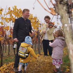 Donn Eduard Weingut, Retz Öffnungszeiten