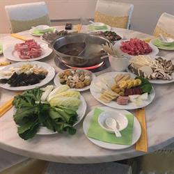 Yi Pin Bu Yi, Wien Öffnungszeiten