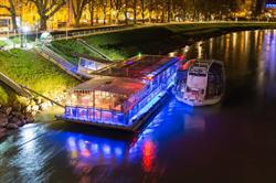 Salzach-Insel-Bar, Salzburg Öffnungszeiten