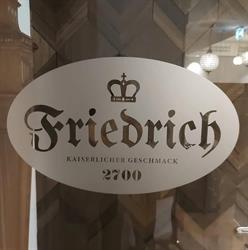 Friedrich 2700, Wiener Neustadt Öffnungszeiten