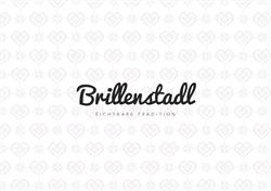 Brillenstadl sichtbare Tradition - Inhaberin Franziska Schorpp, St. Gilgen Öffnungszeiten