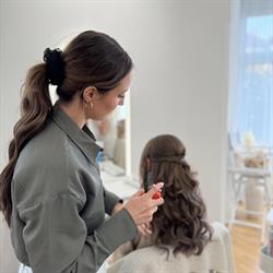 M.M hairstyle Melanie Maucha, Winzendorf Öffnungszeiten