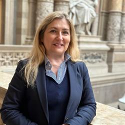 Mag. Ana Galic Gerichtsdolmetscherin für Bosnisch, Kroatisch, Serbisch, Wien Öffnungszeiten