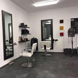 Frisör HAIRSTYLE DELUXE Hannelore Gurtner, Salzburg Öffnungszeiten