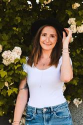Corinna Leonhartsberger, Linz Öffnungszeiten