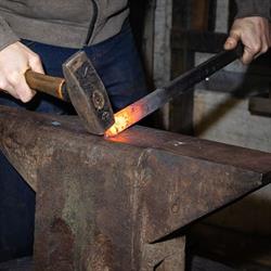 Bernhard Lassacher - Metallhandwerk - Messerschmied, Niedernsill Öffnungszeiten