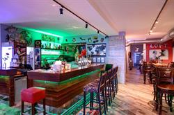 Plaza Café & Bar, Enns Öffnungszeiten