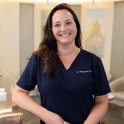 Dr. Bernadette Vago, Wahlärztin, Fachärztin für Dermatologie & Venerologie, Wien Öffnungszeiten