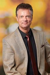 Christian Germaine, Spiritueller Lebensberater, Hypnose-Coach, Lehrer, Musiker und Autor, bekannt du, Leopoldsdorf Öffnungszeiten
